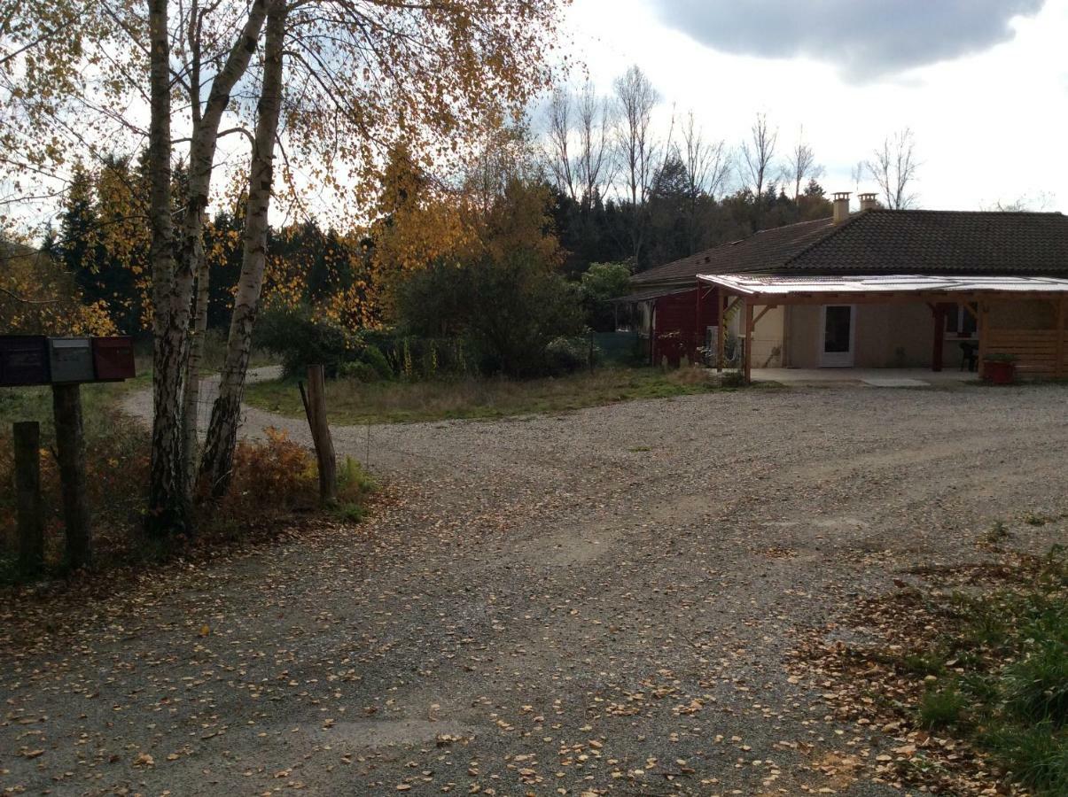 Appartement Vert, Compreignac Exterior photo