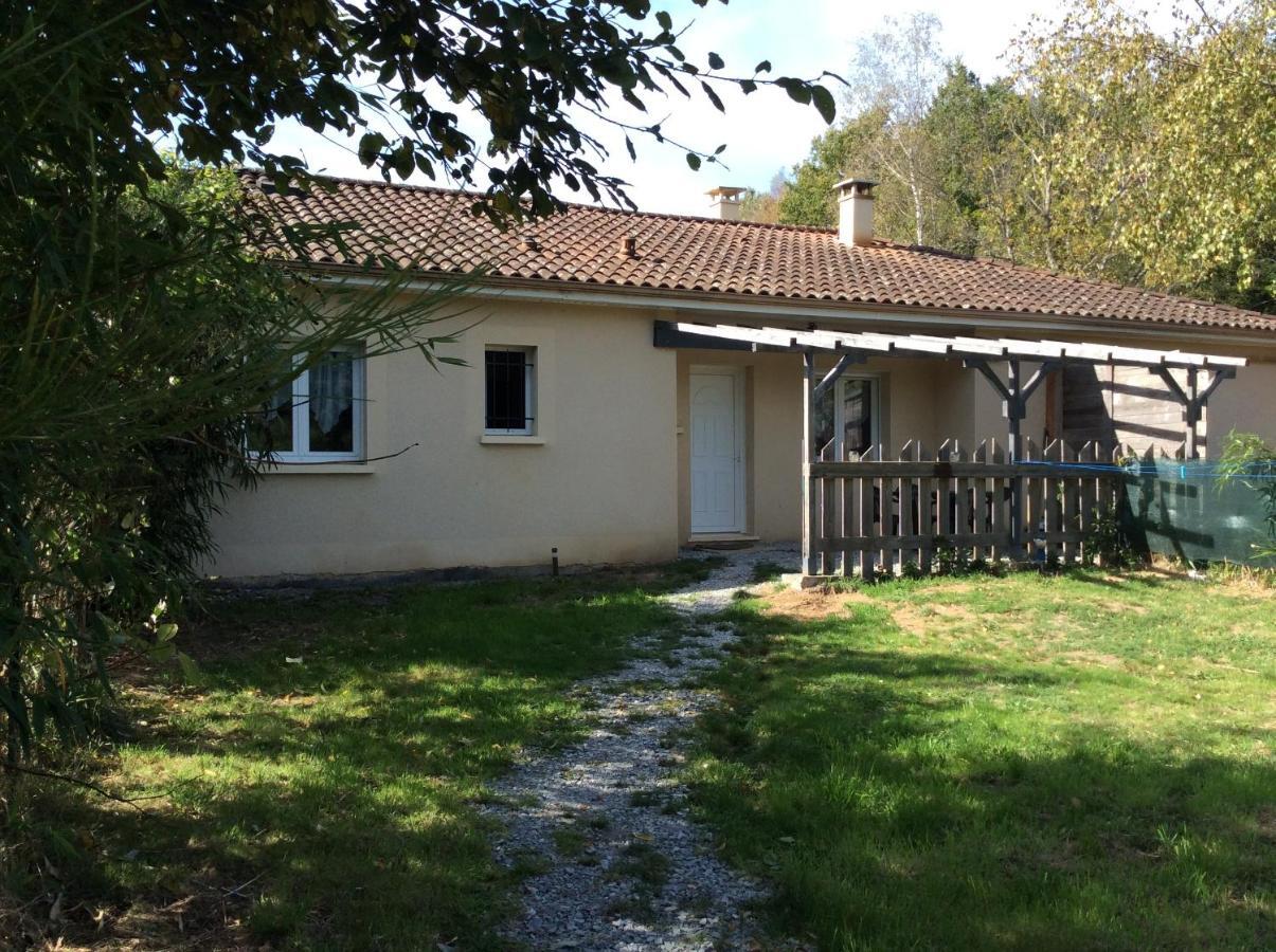 Appartement Vert, Compreignac Exterior photo